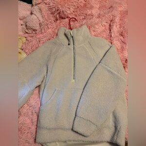 White Lululemon sherpa scuba, size XS/S.